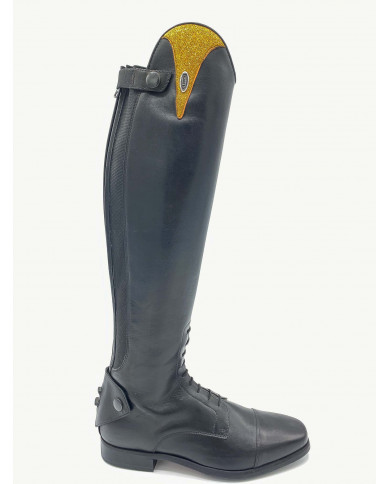 Stivale mod.987 Nero Con Top Triangolo Giallo